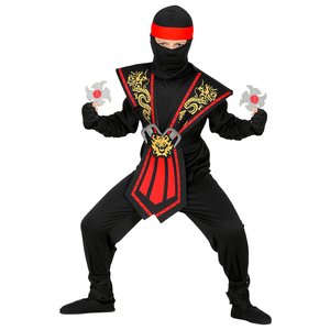 Ninja de Kombat avec ensemble d'armes