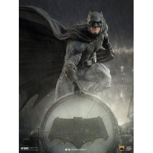 Zack Snyder's Justice League - Deluxe Art Scale: Batman on Batsignal - 1/10