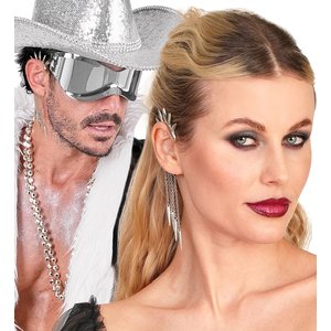 Barrette d'oreille avec rivets